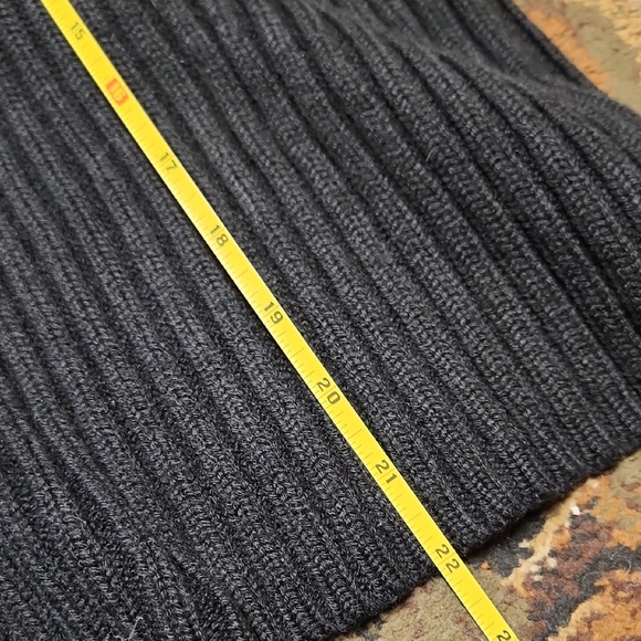 Ellen Tracy Ribbed Black Turtleneck Sweater - Picture 4 of 6